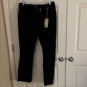 Levi's Women's Black Straight Leg Jeans